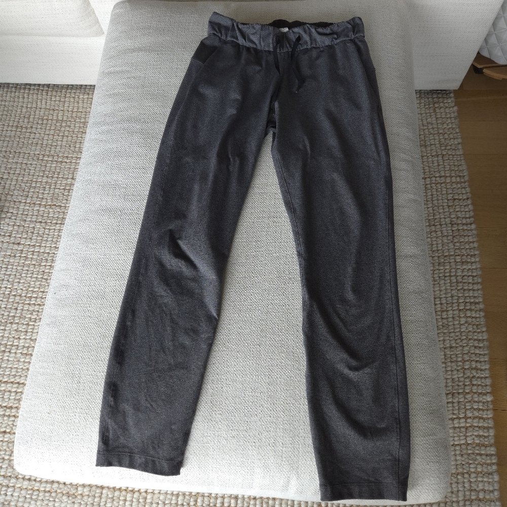 Lululemon On The Fly Pant 28" Heathered Grey 4 Pockets Lightweight Travel Spring